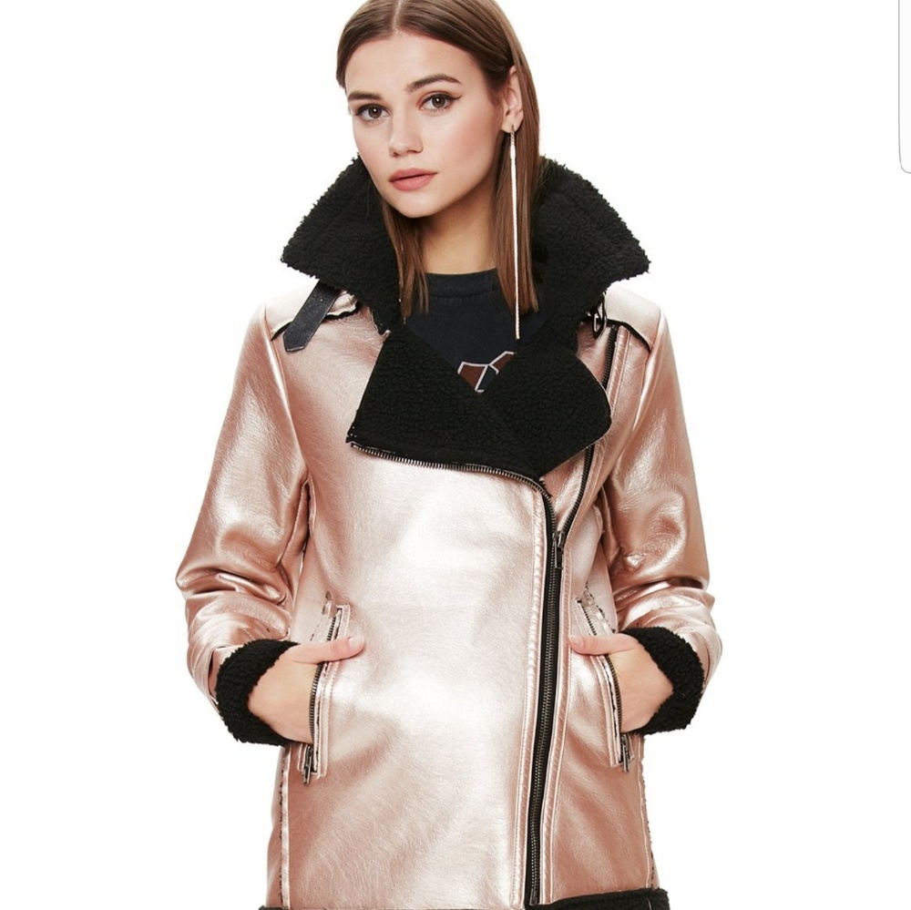 BNWT Ophelia oversized faux sherpa moto jacket